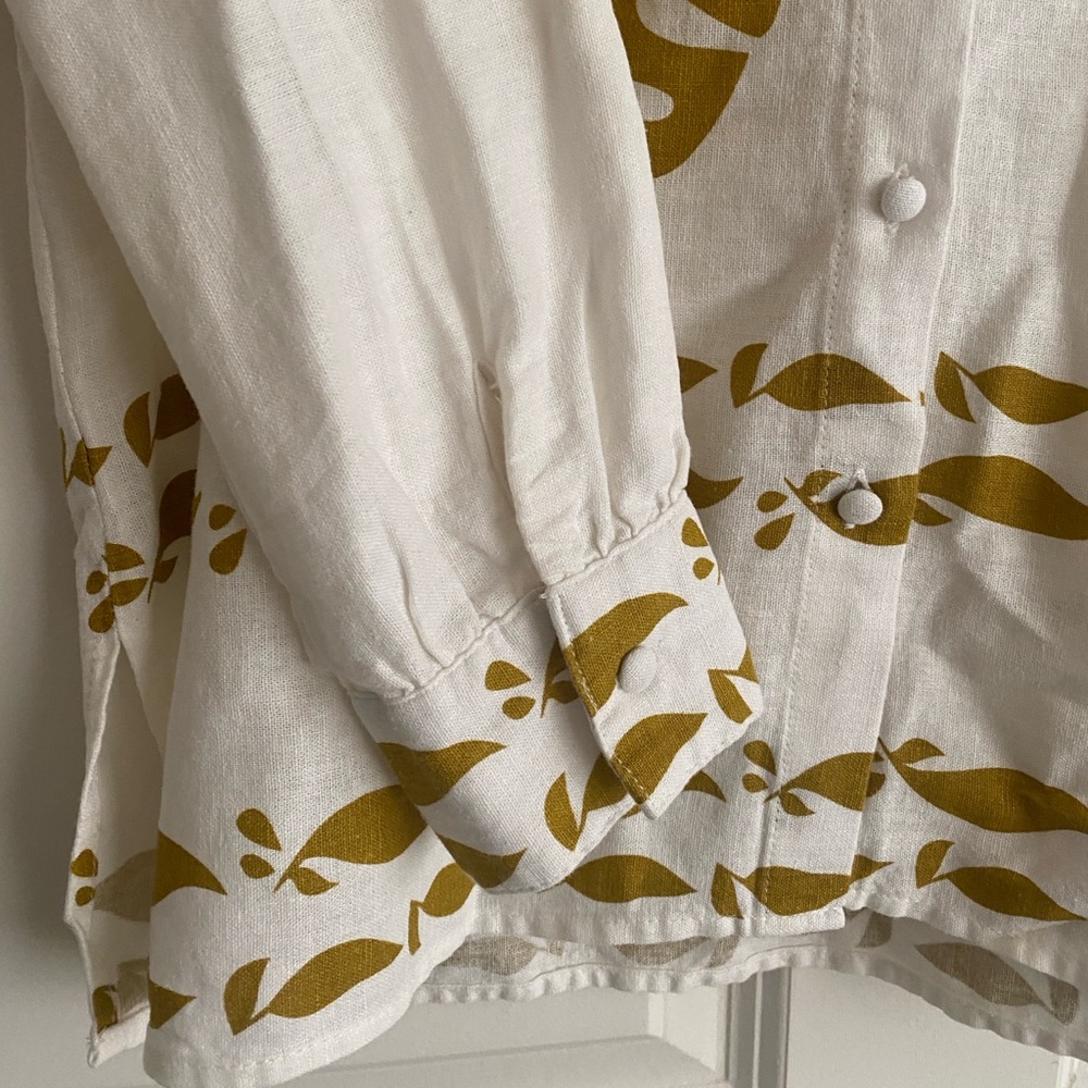 Rachel Zoe White Button-Up Shirt Gold Palm Leaf Print Size S NWT Linen Blend - Picture 6 of 12
